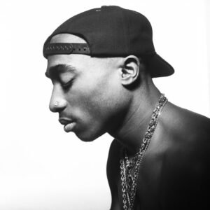 Tupac Shakur Biography, Buzz On Net